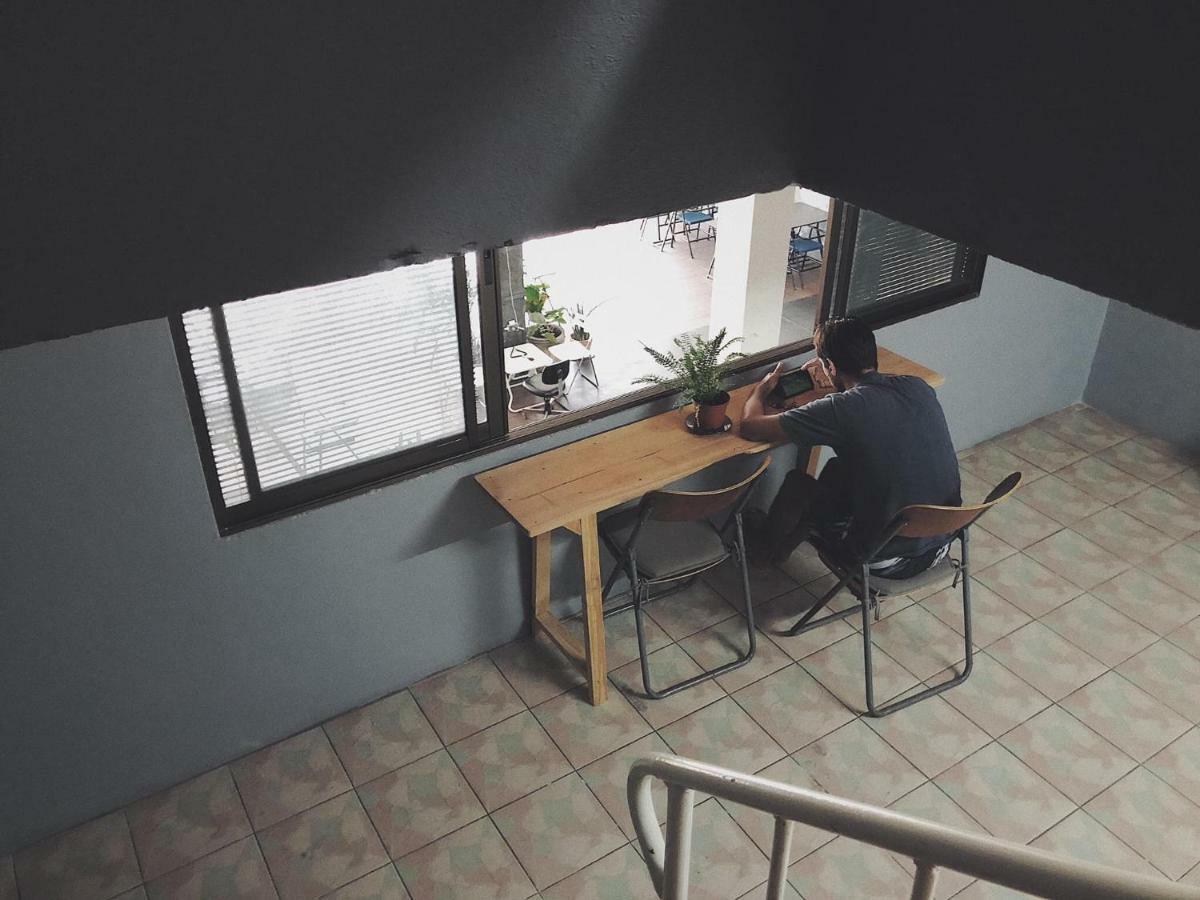 Soundsleep Hostel Chiang Rai Buitenkant foto