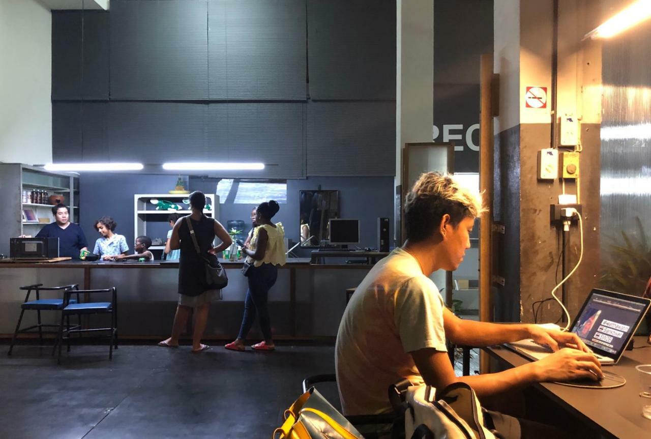 Soundsleep Hostel Chiang Rai Buitenkant foto